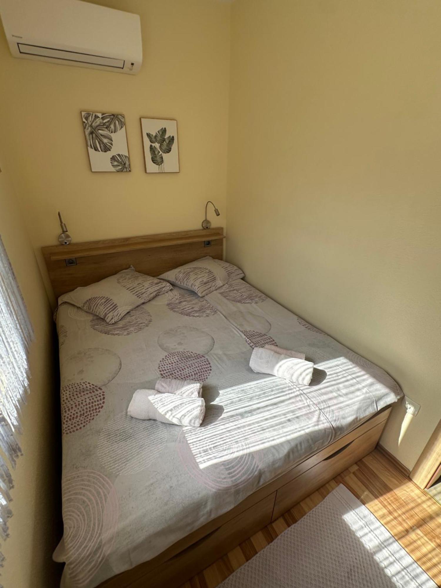 Apartmani Dora I Kati Orebic Exterior photo