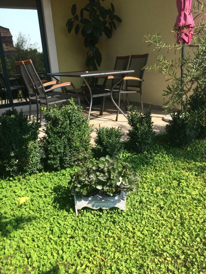 Apartmani Dora I Kati Orebic Exterior photo